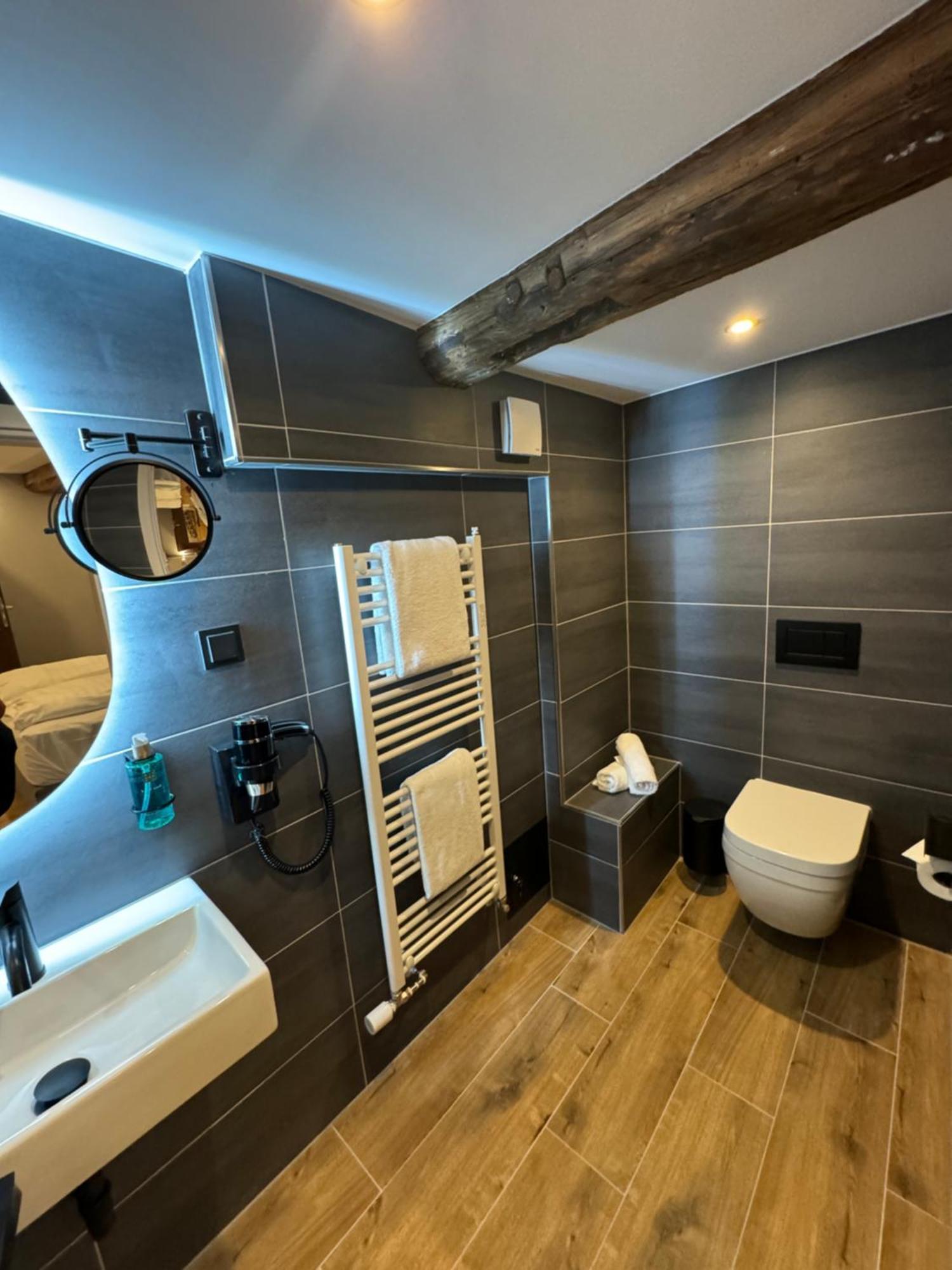 Hotel Goldener Stern 2*